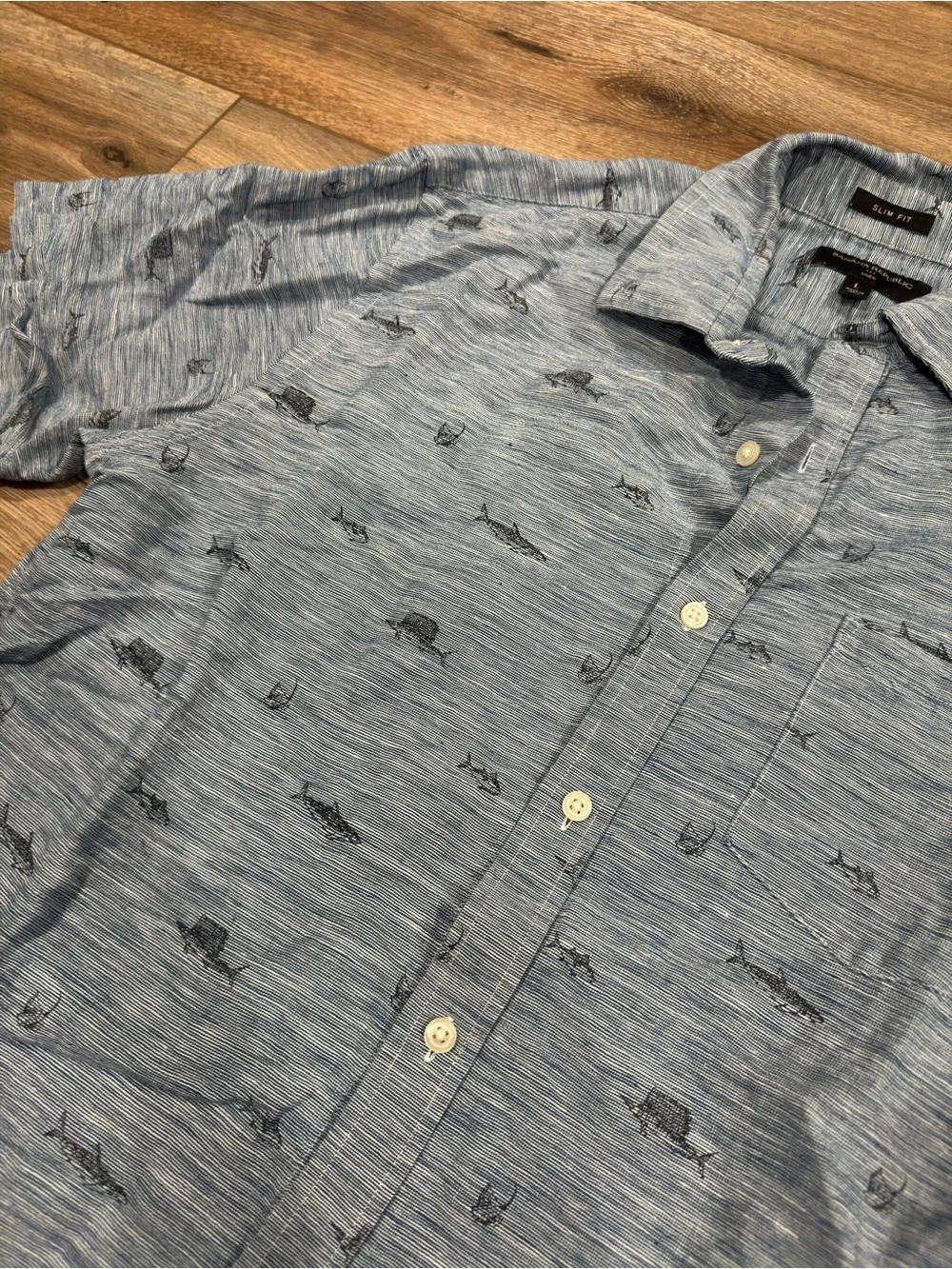BANANA REPUBLIC Casual Blue Fish Pattern Linen Button-up Shirt | Size Large